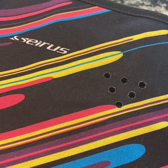 Ski combo of Spider Headband and Seirus bandana - Picture 4 of 5